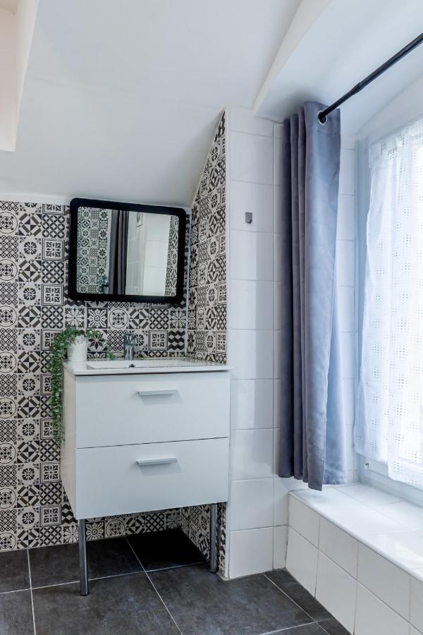 The Parisian Charm Near Apartment Thorigny-sur-Marne